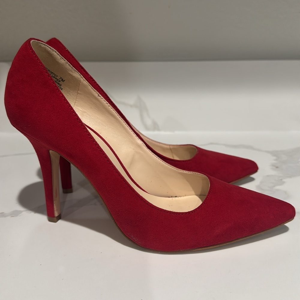 Nine West pumps